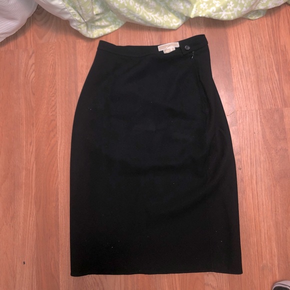 MK Knee-length skirt - Picture 1 of 3